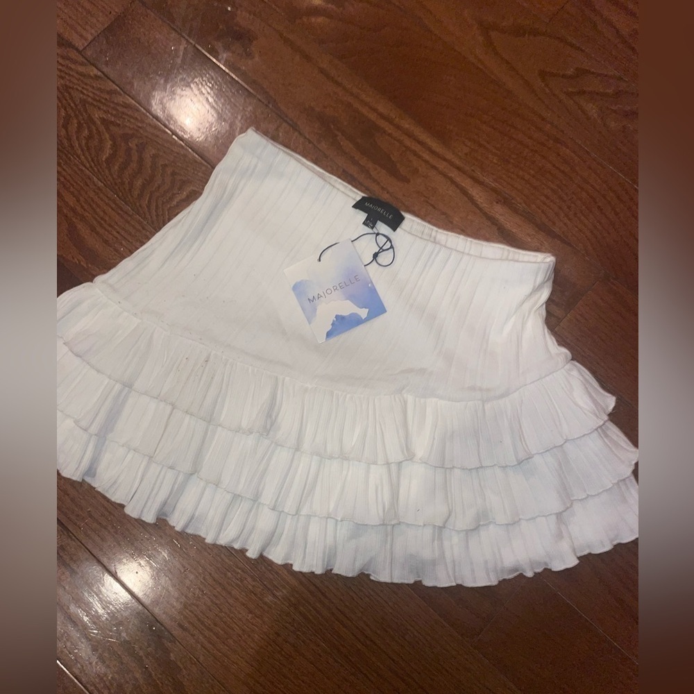 New! Majorelle 'Isadora' White  Asymmetric Mini Ruffled Skirt Size 🤍 Small NWT! - Picture 11 of 11